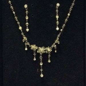 Goldtone crystal, rhinestone necklace/earring set